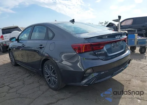 2023 Kia Forte Gt-Line z USA, uszkodzony, nr VIN 3KPF54AD5PE629677